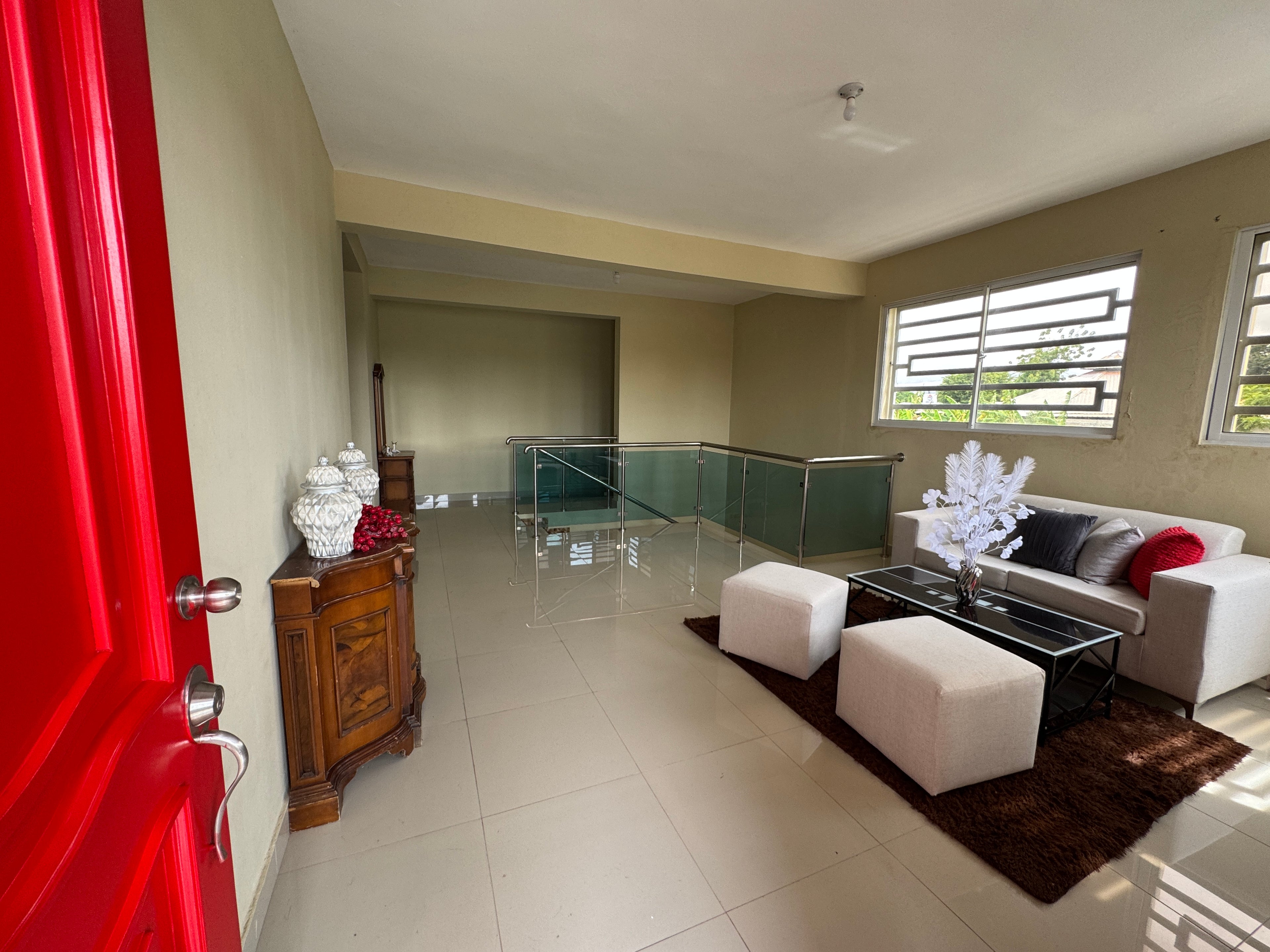 Casa Moderna 4 Habitaciones - Zona Residencial Privado ( Villa Delia, Moca )