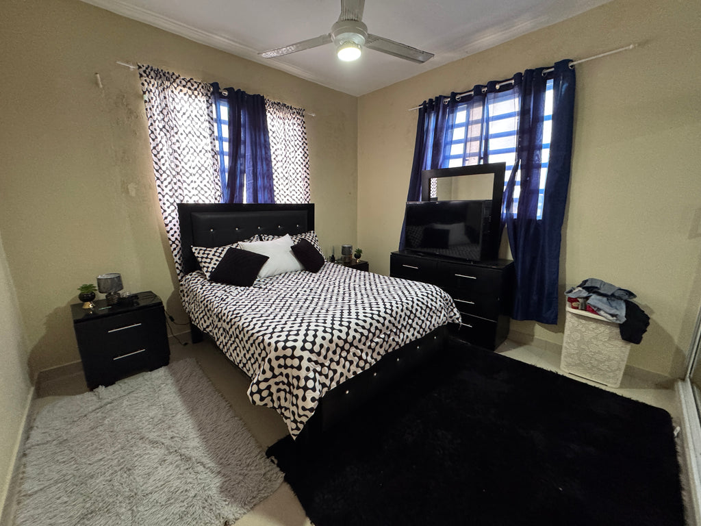 Casa Moderna 4 Habitaciones - Zona Residencial Privado ( Villa Delia, Moca )